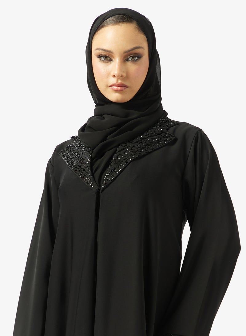 هيا كلوزيت عباية مفتوحة بياقة واسعة مزينة - Image 3